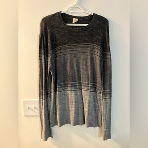 Men’s Sweater Hollister Size Large